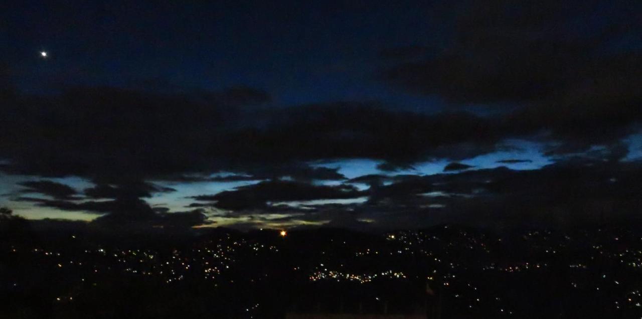 Family Homestay Kurseong Exterior foto